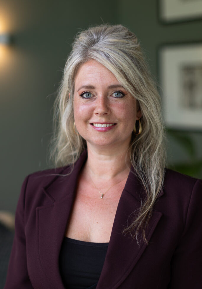 Shona verdonk secretaresse